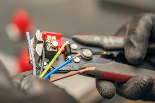 Best Electrical Contractors for Businesses  in Rosemount, OH